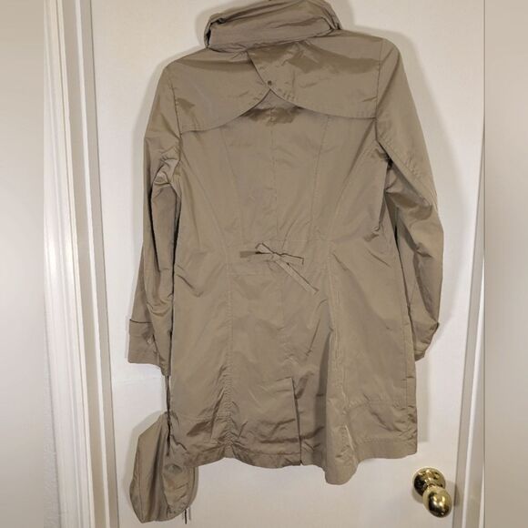 Cole Haan Women's Packable Hooded Rain Jacket with Bow Size PXS New Without Tags - Picture 9 of 15
